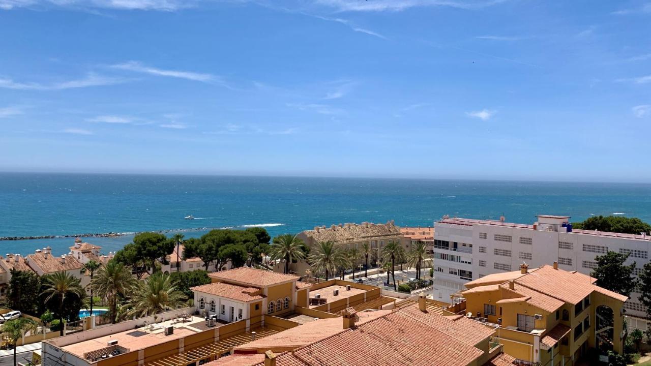 Don Gustavo Modern Apartment, Sea Views & Pool Benalmadena Luaran gambar